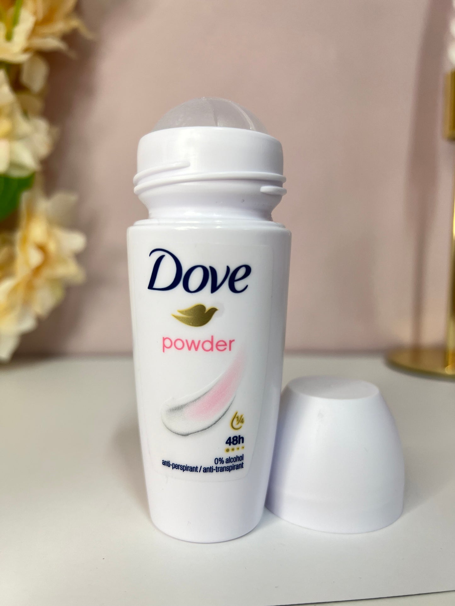 Desodorante en roll-on  DOVE