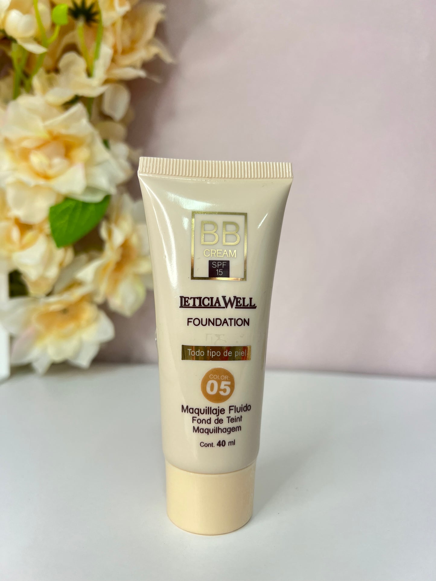 Maquillaje fluido BB CREAM